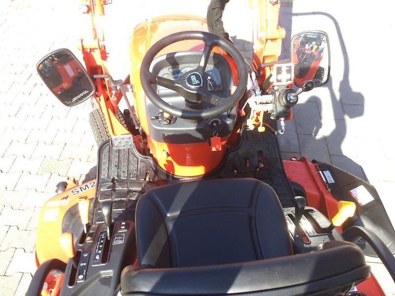 Kioti CS 2510 H und SM 2410