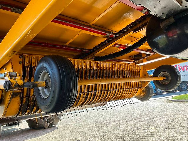 Schuitemaker Rapide 155 S met afdekking