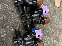 Kverneland 4-Fach-Düsenstöcke, links, rechts, mitte, RG00045871, RG00045870, RG00041386, Paketpreis für 12 Stück