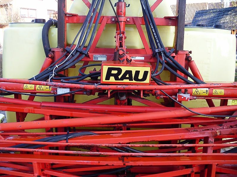 Rau Spritzgestänge 18m, Typ HPL 18---hydr. Klappung