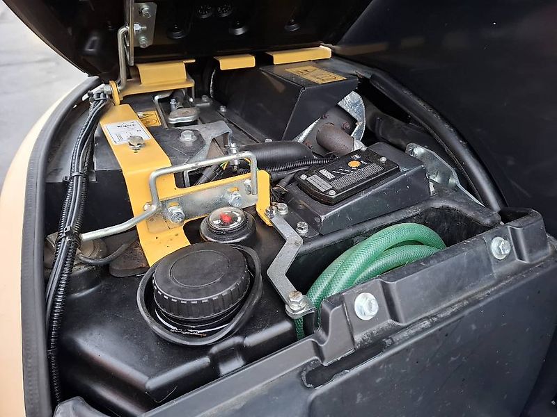 Yanmar Vio 57-U / Engcon, kauha, Rasvari,