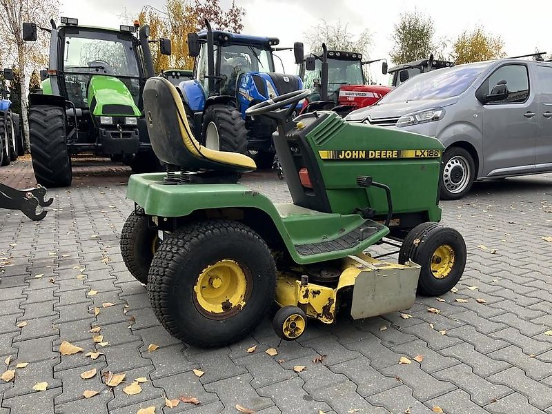 John Deere LX188
