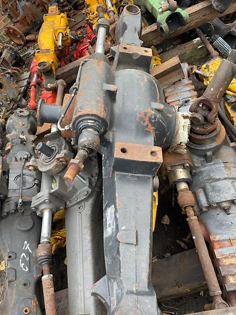 ZF AS-2075 - Deutz Fahr Agrotron - Obudowa Mostu | Atak | Mechanizm Róźnicowy (Części zamienne)