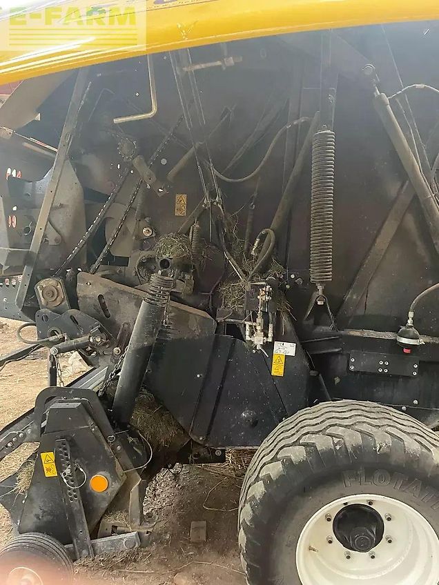 New Holland roll belt 180 super feed