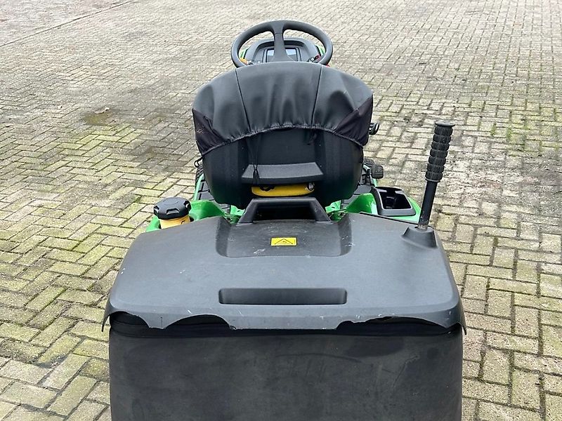 John Deere X305R RASENTRAKTOR (MY11)