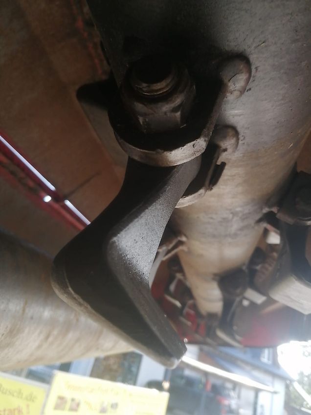 Tehnos Thenos Seitentmulcher Tehnos MB Profi LW220R Arbeitsbreite 220cm Gewicht 1042kg Seitenverschiebung 140cm 55 Grad in Gräben & 90 Grad für Wegeränder