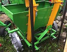 Bomet Kartoffelpflanzer 2-Reihig 70-75cm/Potato planter/Plantadora/Картофелесажалка двухрядная 70-75 см