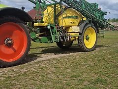 John Deere 740i
