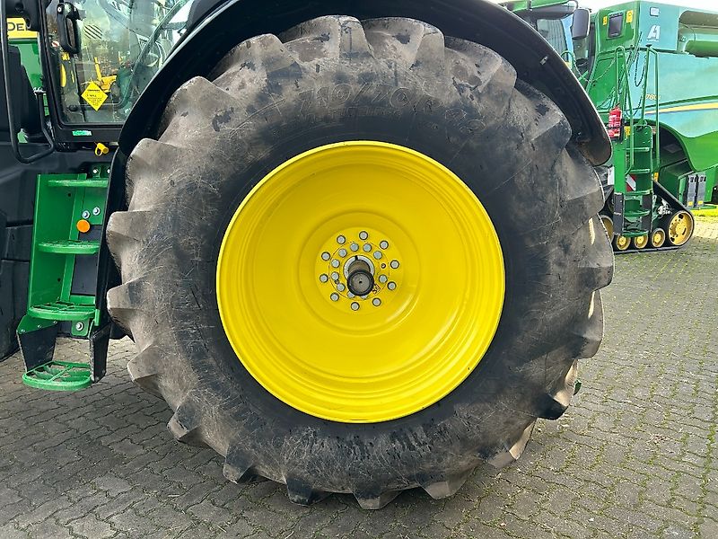 John Deere 6R 250 **MIETRÜCKLÄUFER**