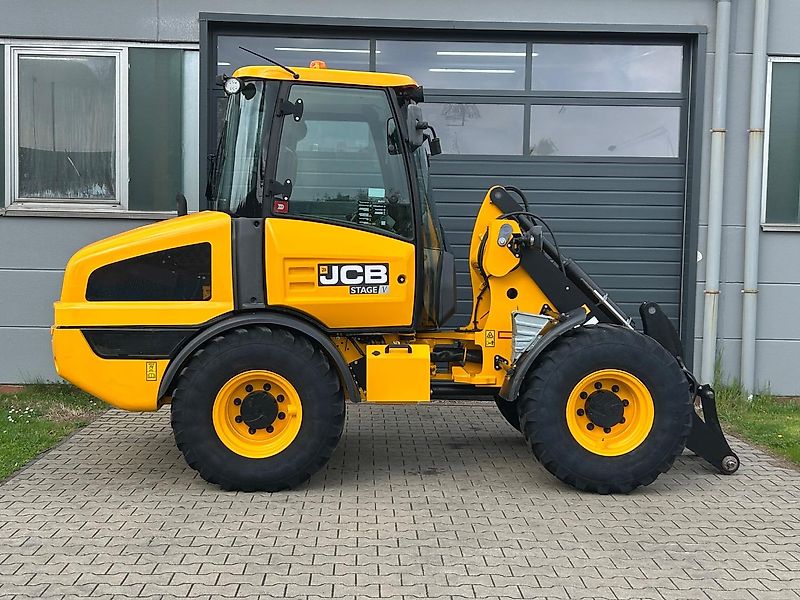 JCB 406 Agri Stufe V - inkl. Schaufel, Palettengabel