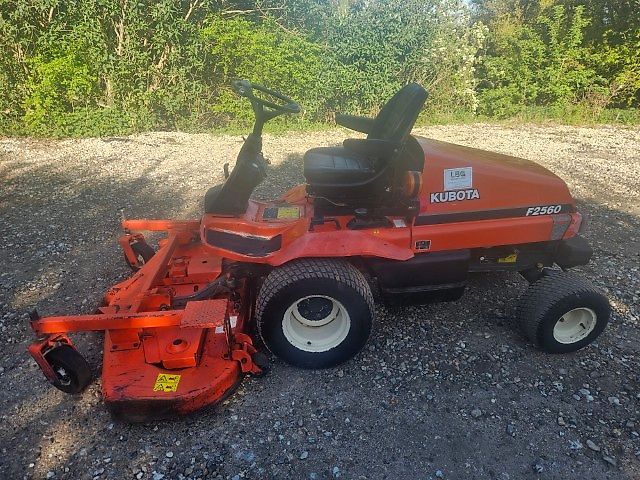 Kubota F2560 Ride On Mower