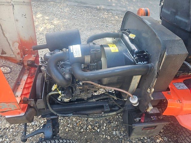 Kubota F2560 Ride On Mower