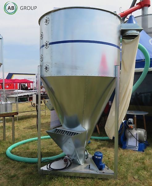 BIN MS-1000 bulk feed mixer