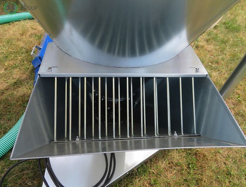 BIN MS-1000 bulk feed mixer