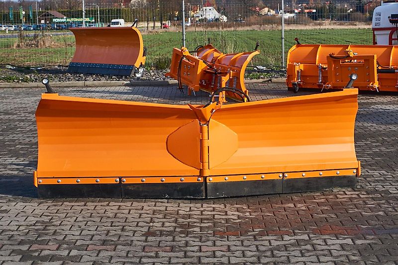 Top-Agro Schneeschild Schneepflug VARIO Serie PRO 2,7m SHP-SV27 ROBUST WINTERAKTION