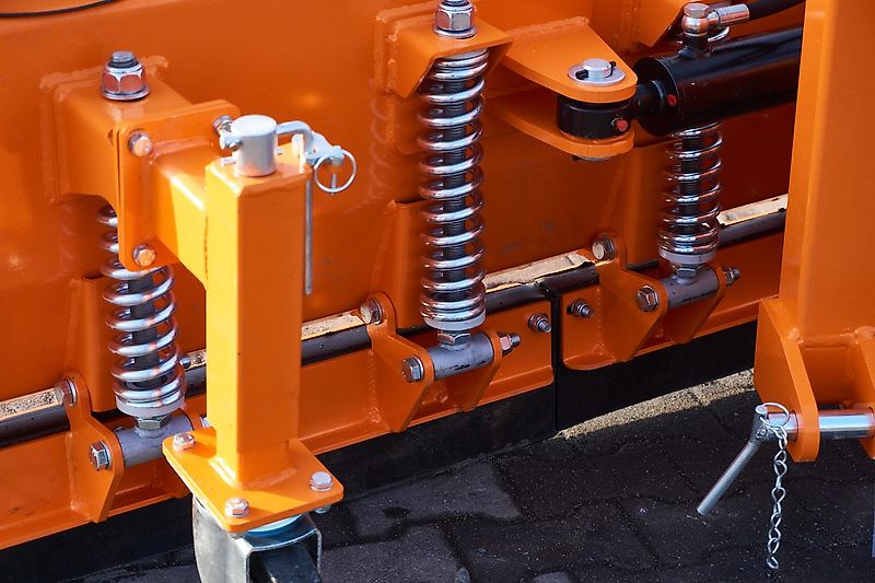 Top-Agro Schneeschild Schneepflug VARIO Serie PRO 2,7m SHP-SV27 ROBUST WINTERAKTION