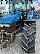New Holland 7635