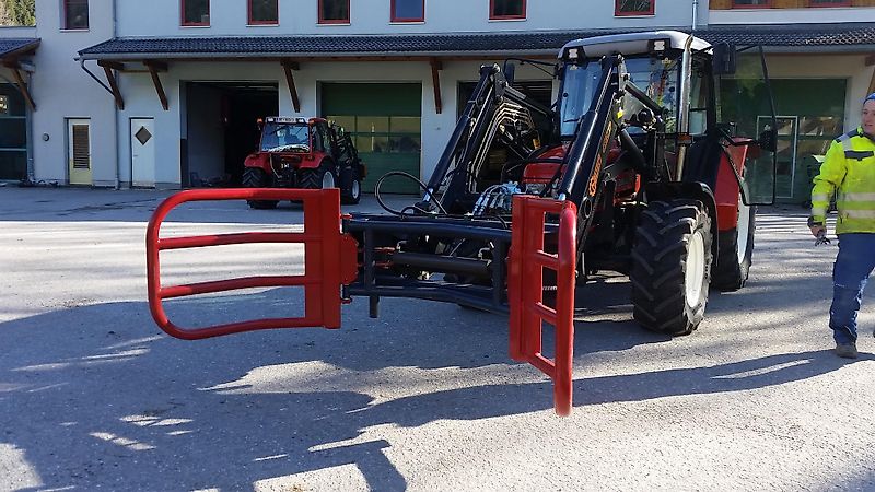 InterAgri Ballenzange / Rundballenzange CHB-02 - 0,9m bis 2,1m!!!