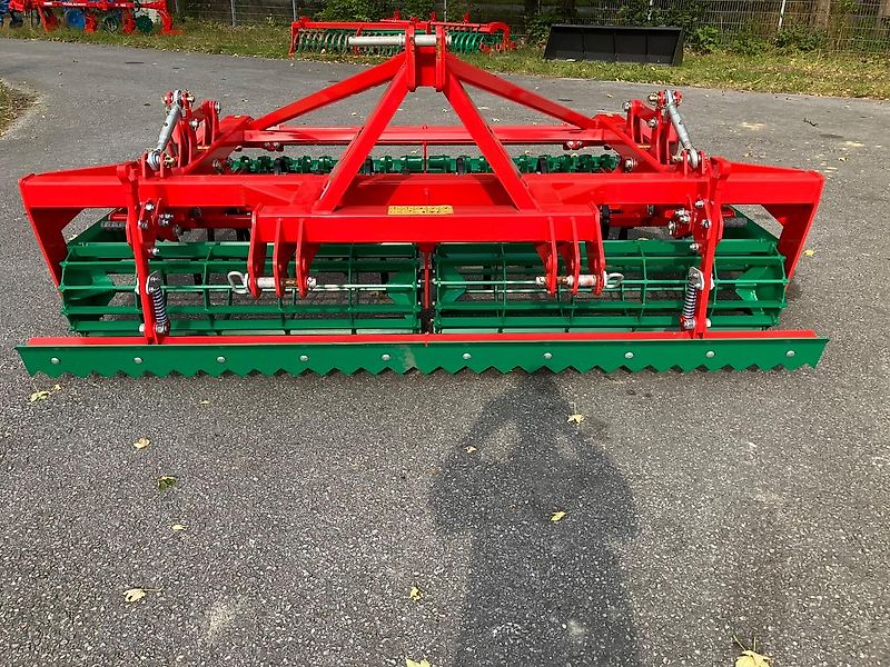 AGRO-MASZ AUC 30 Kompaktor