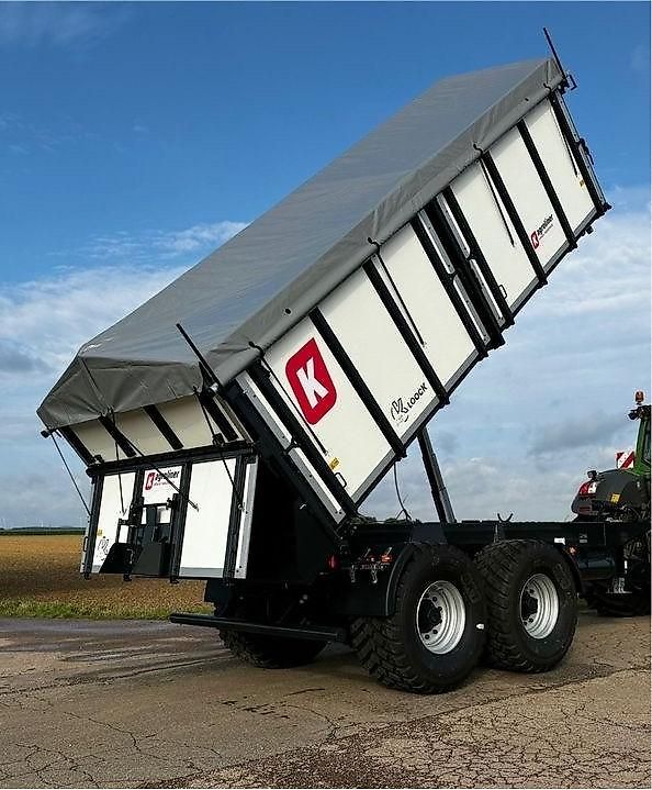 Kröger Agroliner Zentralachs-Dreiseitenkippanhänger TKD302 20 To.