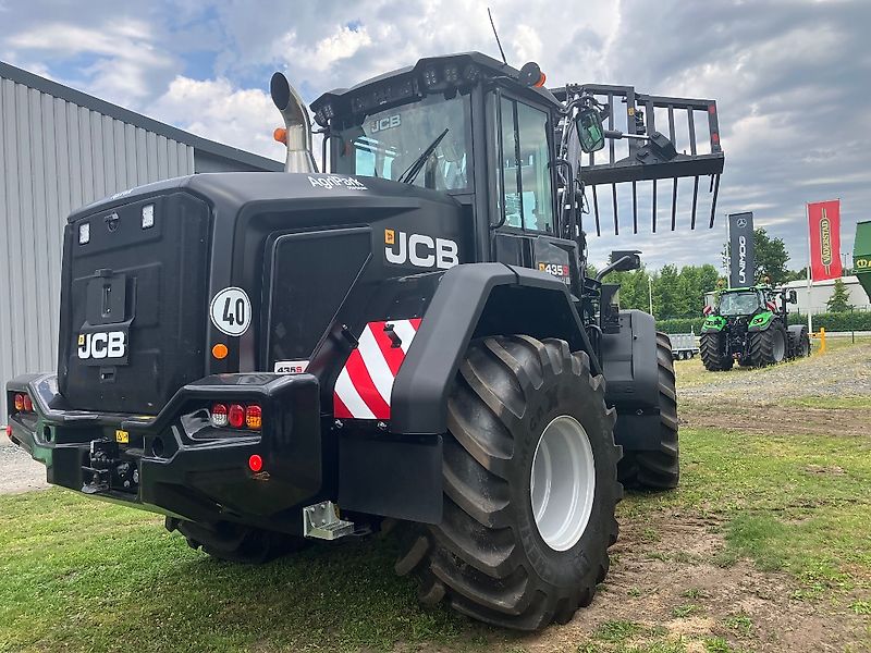 JCB 435S