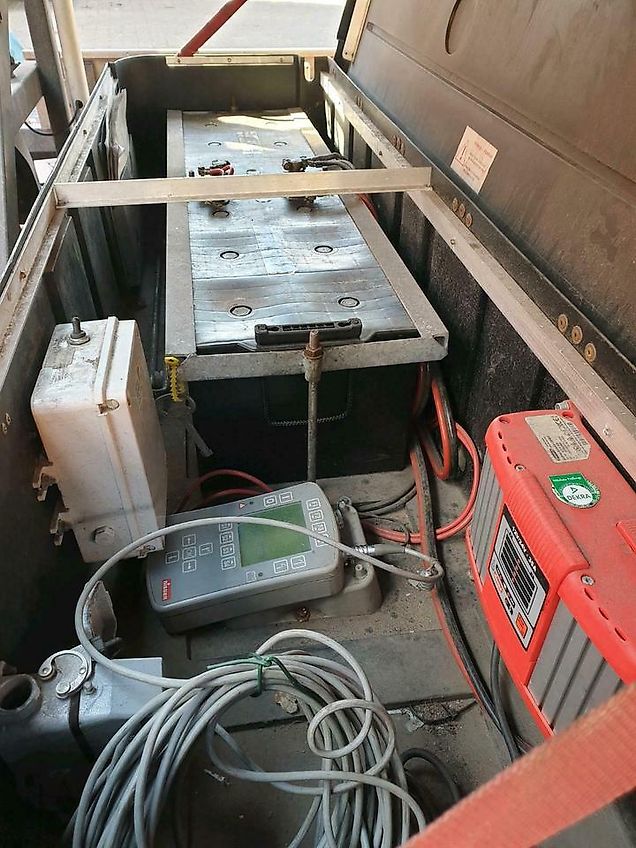 Nissen LED Matrix Verkehrsleittafel Vorwarntafel Absperrtafel