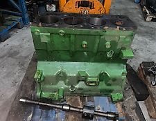 John Deere 6110 6410 - blok silnika R115081 (Części zamienne) John Deere 6110 6410 - blok silnika R115081 (Części zamienne)