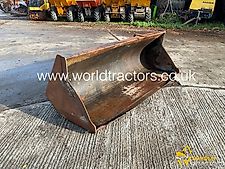 BUCKET TO FIT MANITOU