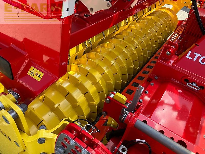 Pöttinger LION 3040 + VITASEM M 3000 ADD