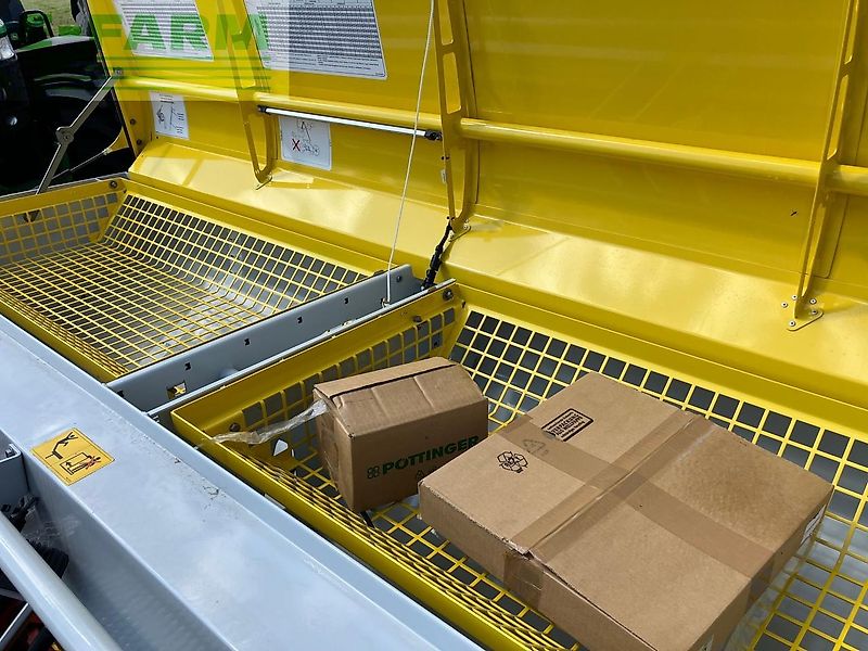 Pöttinger LION 3040 + VITASEM M 3000 ADD