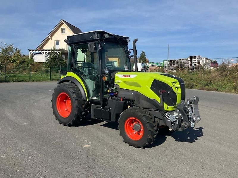 Claas NEXOS 240 M ADVANCED VF