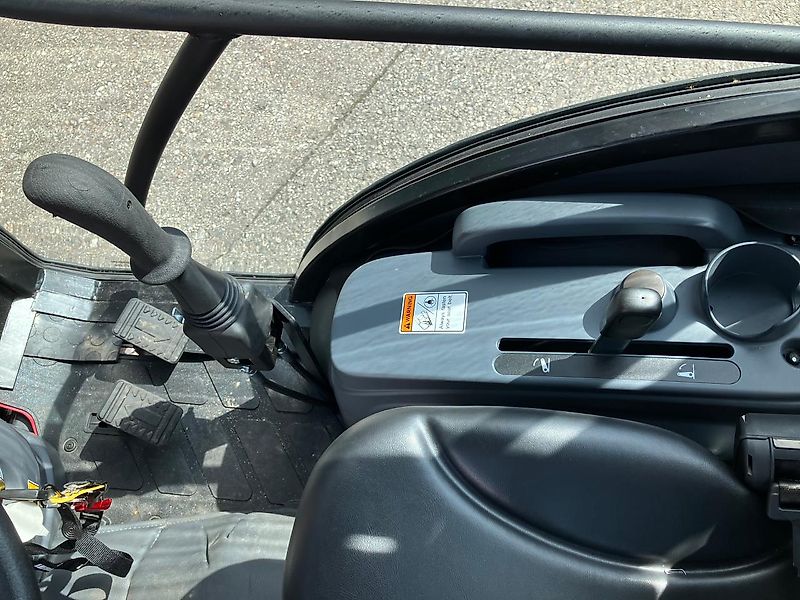 TYM TS 255 NH Kabine