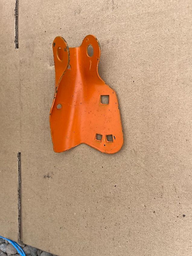 Amazone Gleitfußhalter, 3991300 und 3991300, Stückpreis