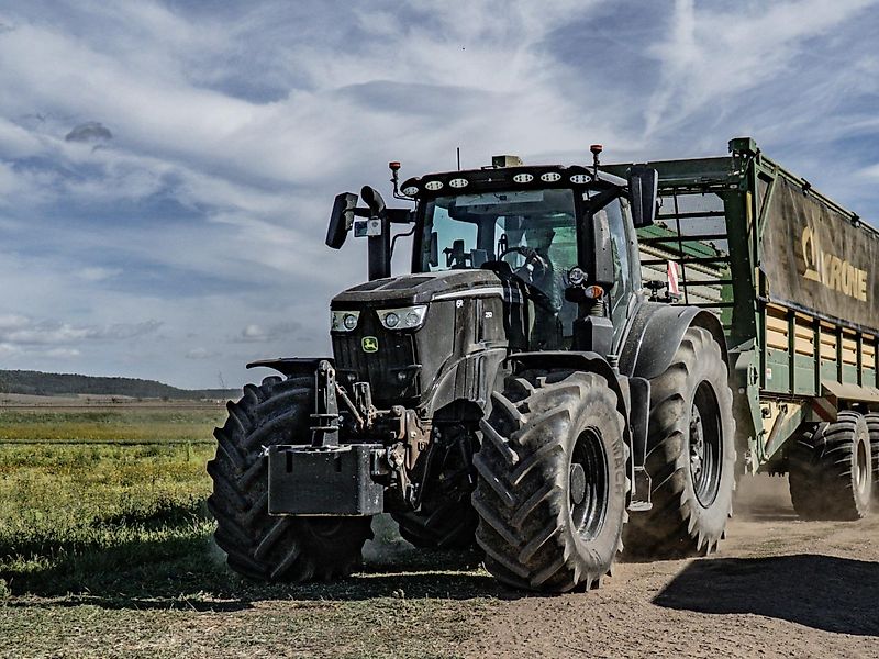 John Deere 6R 250 Schwarz