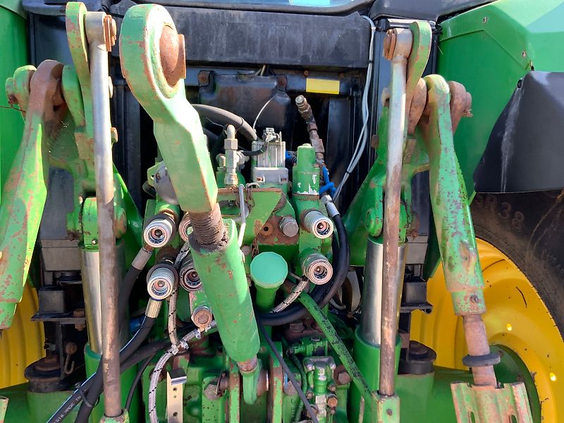 John Deere 6810 Tractor (ST23891)