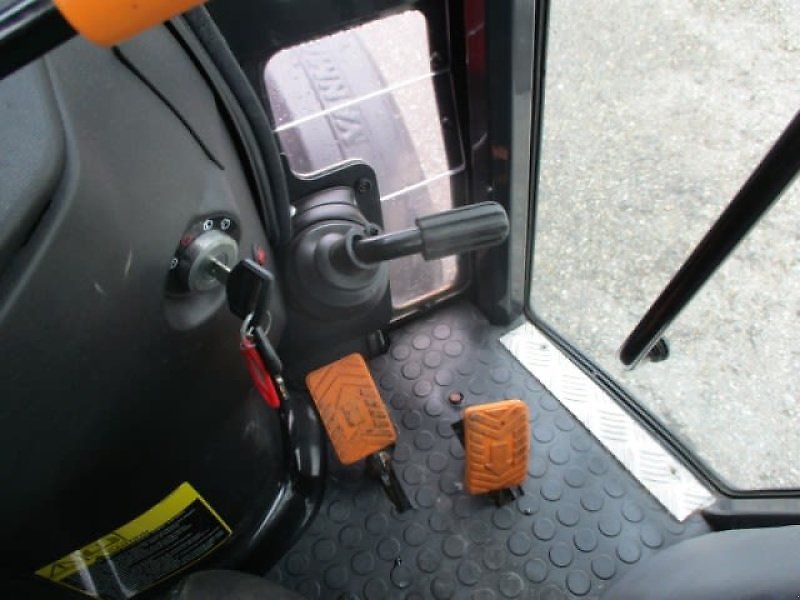 Yanmar SA 424 MIT KABINE #862