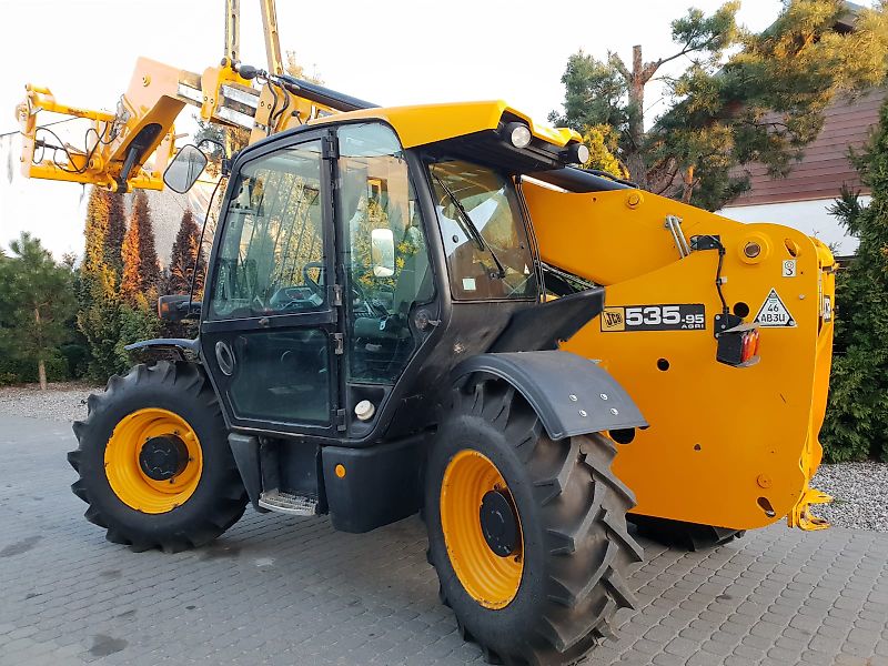 JCB 535 95 Teleskopowa ładowarka kołowa używany in 88 170 JCB 535 95 Teleskopowa ładowarka kołowa używany in 88 170