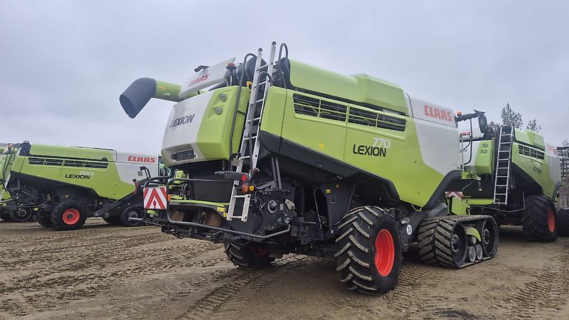 Lexion 770TT z hederem