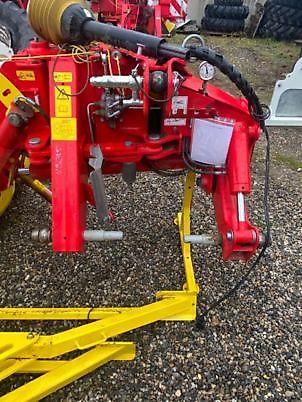 Pöttinger NOVACAT 302 ED