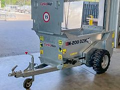 Cynkomet Miststreuer für Obstbau / Orchard manure spreader / Epandeur à fumier / Rozrzutnik sadowniczy 800 kg