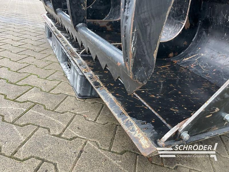 Bressel und Lade 2,40 M GREIFSCHAUFEL | SCHÄFFER AUFNAHME