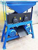 Masz-Rol dwusilnikowy zgniatacz do ziarna D-400