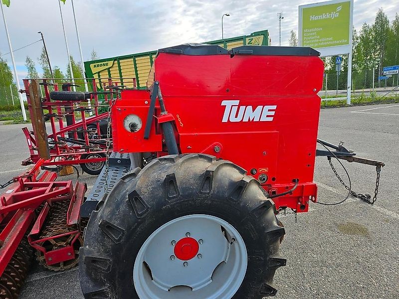 Tume HS250