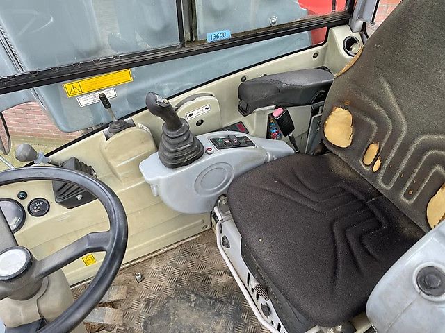 Neuson 6503 WD Bandenkraan