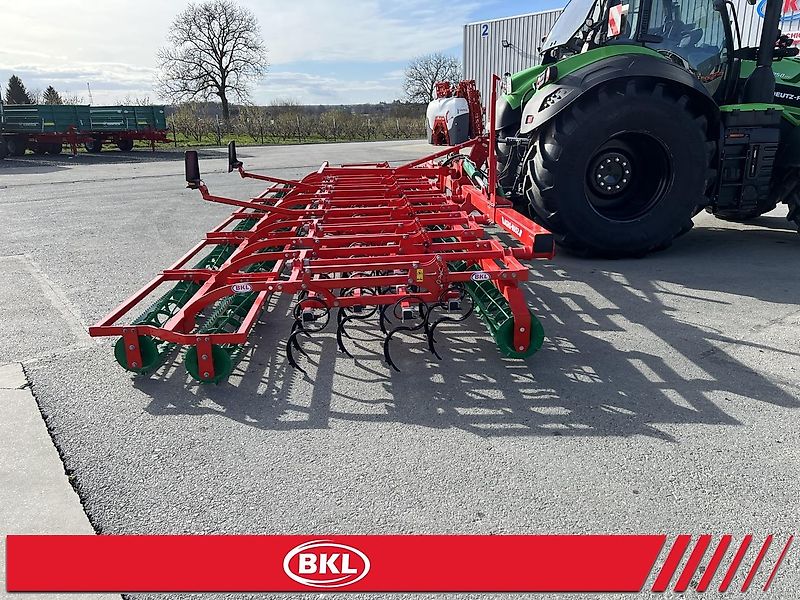 AGRO-MASZ AU 75 Saatbettkombination