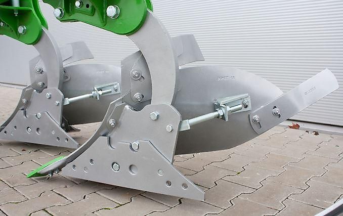 Bomet Top-Agro Balkenpflug LIBRA (Pflugkörper Breite: 25 - 30 - 35) NEU! ab 0,5 bis 1,40m Arbeitsbreite!