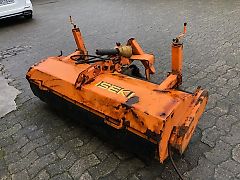 Iseki KM 150 Frontkehrmaschine * Antrieb Zapfwelle * Winterdienst