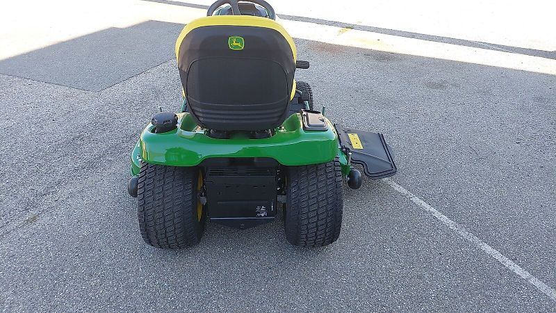 John Deere X380