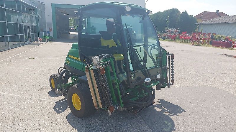 John Deere 8900A