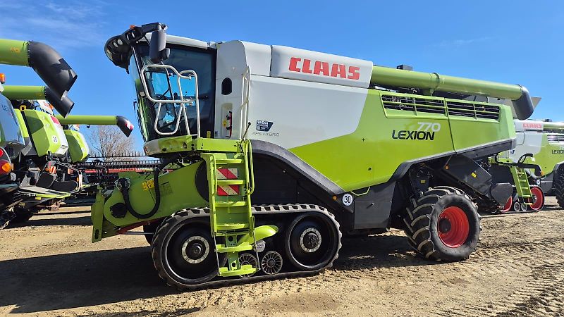 Lexion 770TT z hederem